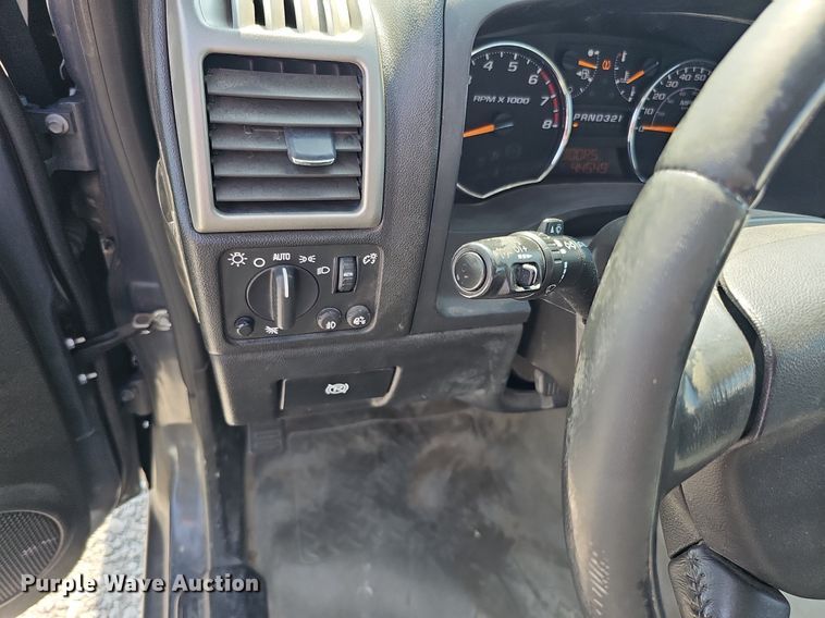 image for item MD9860 2009 Chevrolet Colorado  Ext. Cab pickup truck