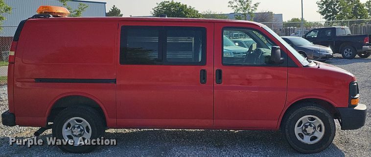 image for item MD9861 2008 Chevrolet Express 1500  van