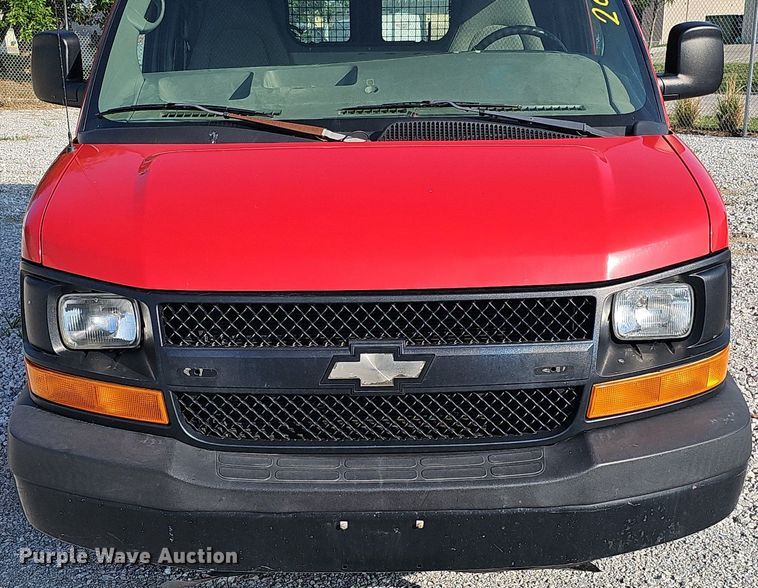 image for item MD9861 2008 Chevrolet Express 1500  van
