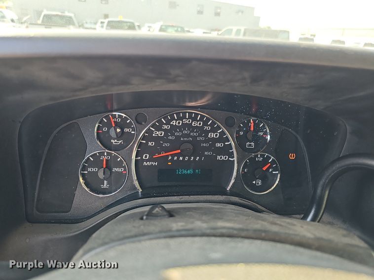 image for item MD9861 2008 Chevrolet Express 1500  van