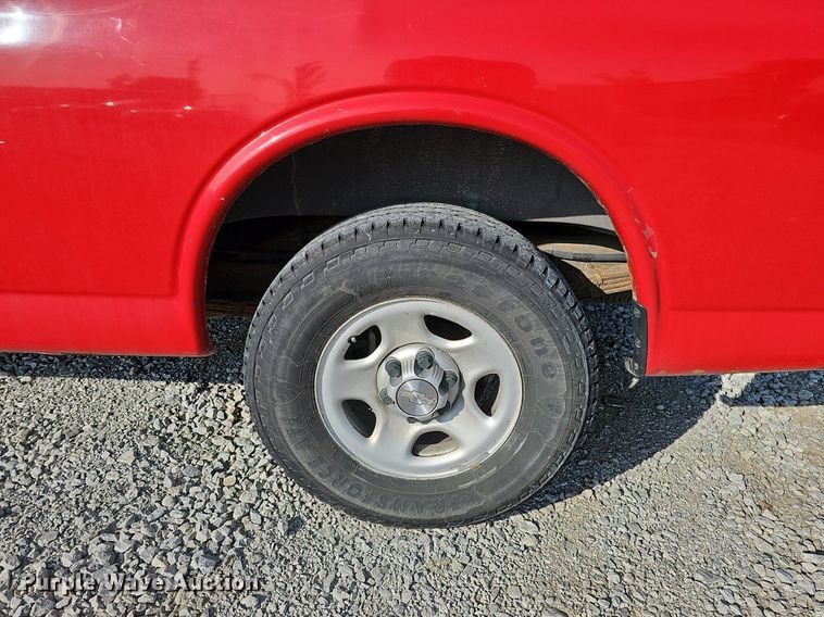 image for item MD9861 2008 Chevrolet Express 1500  van