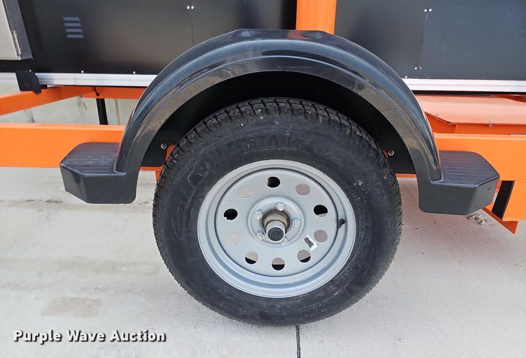 image for item MD9868 2020 K & K Systems MB14281 W15570  message board trailer