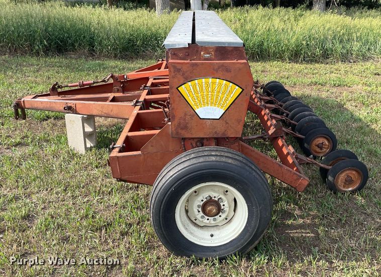 image for item ME9865 Horizon Seeds grain drill