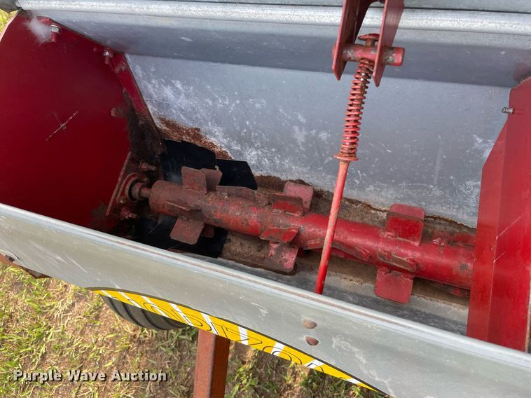 image for item ME9865 Horizon Seeds grain drill