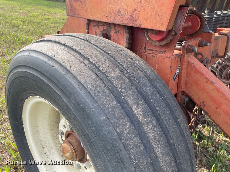 image for item ME9865 Horizon Seeds grain drill