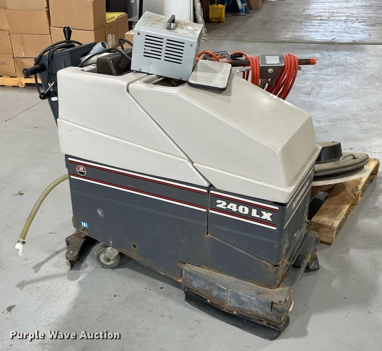 image for item ME9871 (3) floor buffers