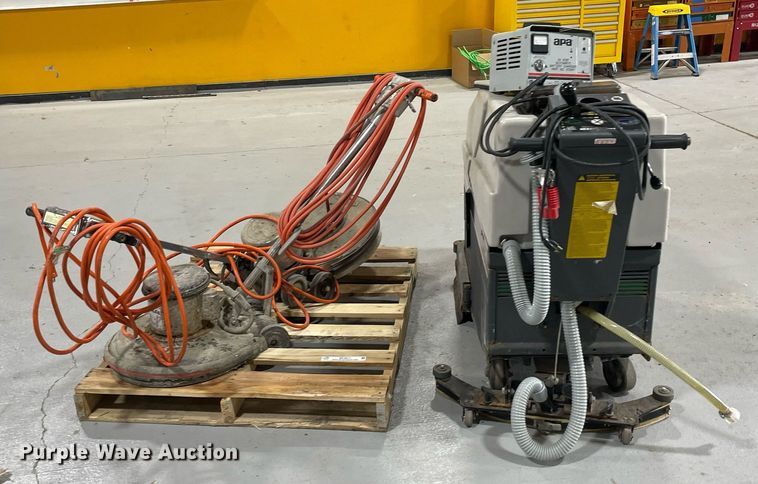 image for item ME9871 (3) floor buffers