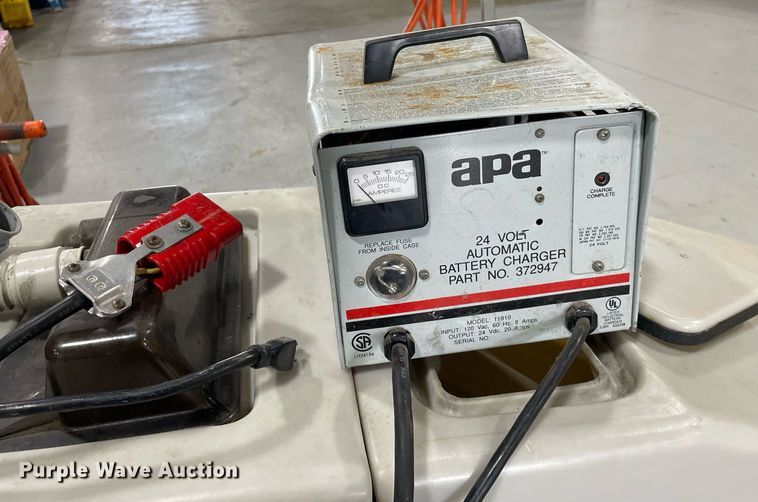 image for item ME9871 (3) floor buffers