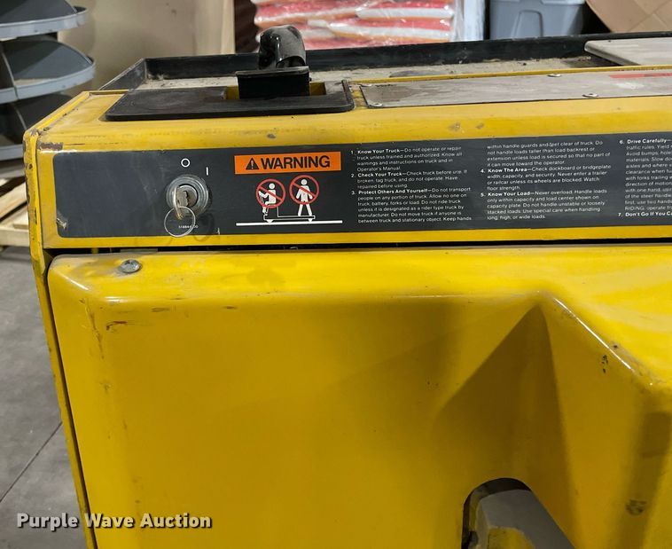 image for item ME9872 Yale MPB040ACN24C2748  electric pallet jack