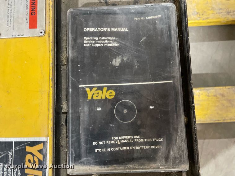 image for item ME9872 Yale MPB040ACN24C2748  electric pallet jack