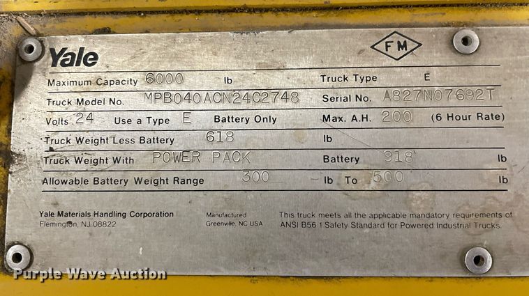 image for item ME9872 Yale MPB040ACN24C2748  electric pallet jack