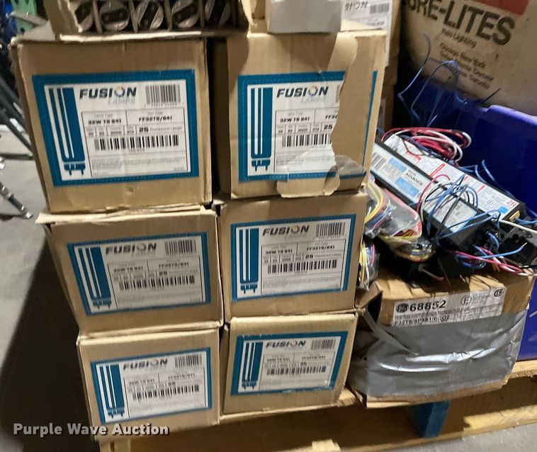 image for item ME9873 (2) pallets of lighting bulbs