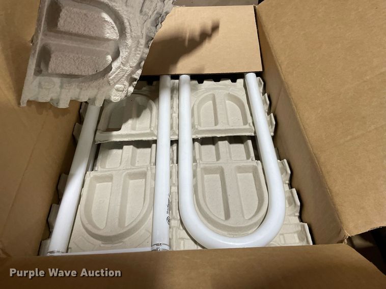 image for item ME9873 (2) pallets of lighting bulbs