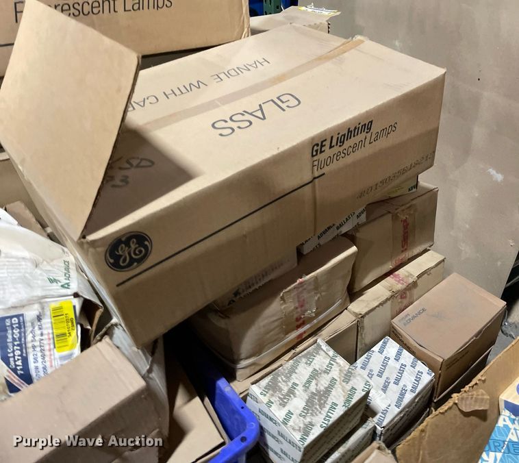 image for item ME9873 (2) pallets of lighting bulbs