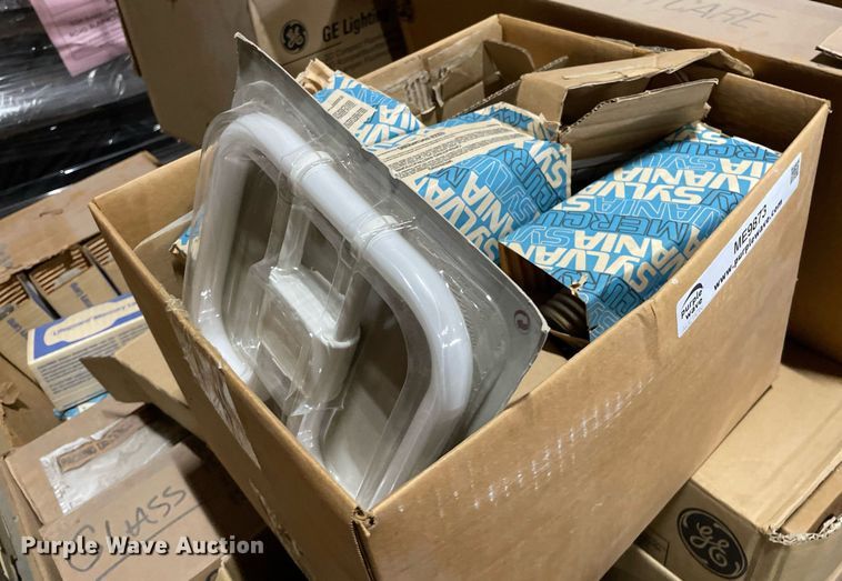 image for item ME9873 (2) pallets of lighting bulbs