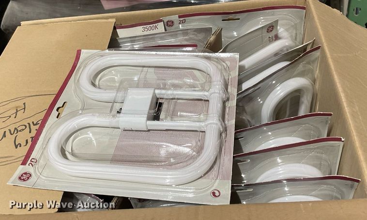 image for item ME9873 (2) pallets of lighting bulbs