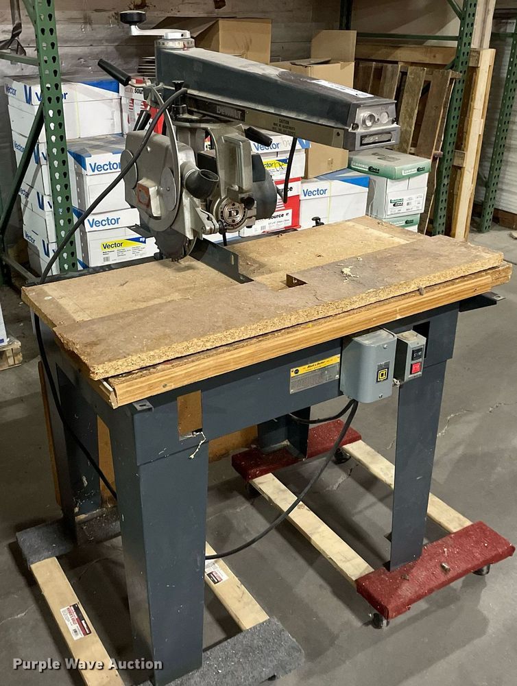 image for item ME9874 (2) wood saws