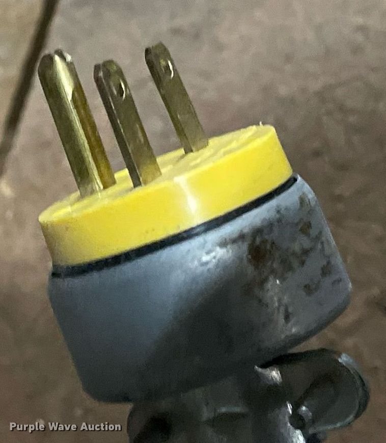 image for item ME9874 (2) wood saws