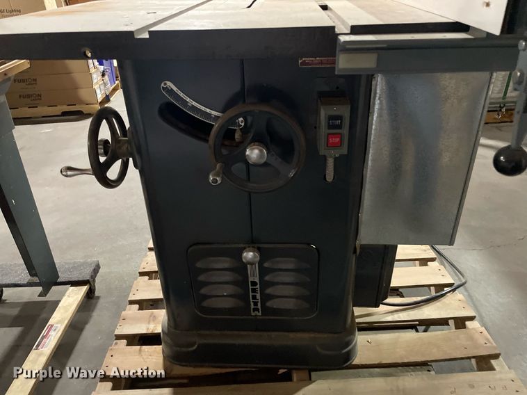 image for item ME9874 (2) wood saws