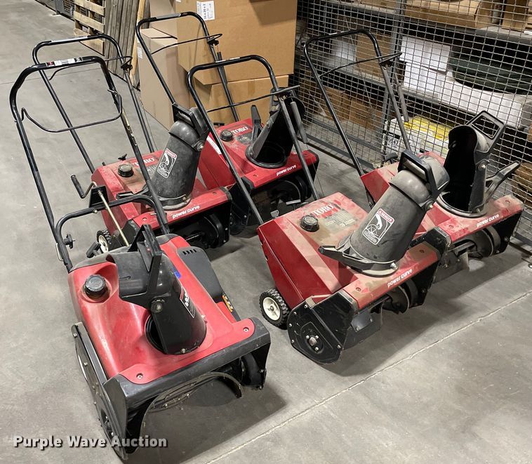 image for item ME9878 (5) Toro snow blowers