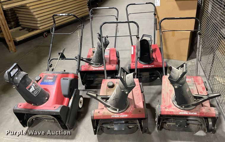 image for item ME9878 (5) Toro snow blowers
