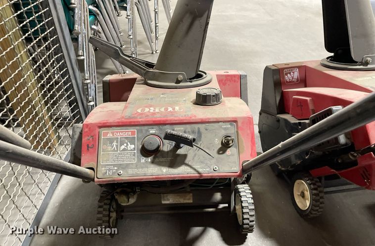 image for item ME9878 (5) Toro snow blowers