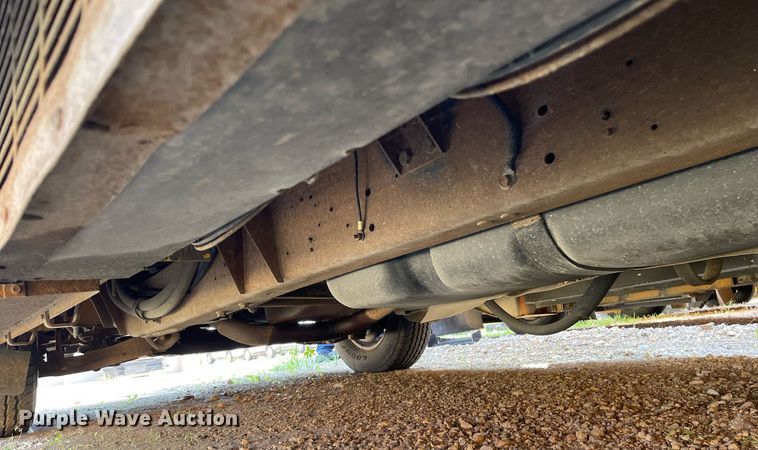 image for item ME9879 1999 Chevrolet Express 3500  school bus