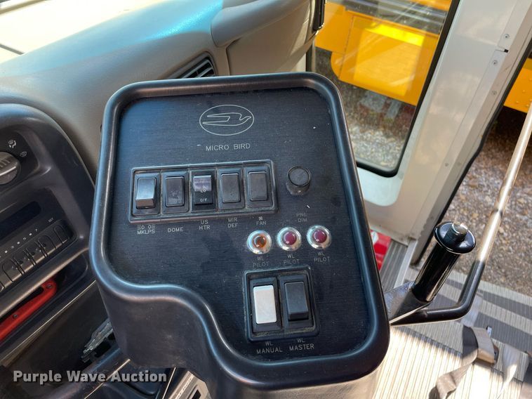 image for item ME9879 1999 Chevrolet Express 3500  school bus