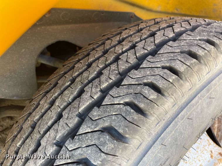 image for item ME9879 1999 Chevrolet Express 3500  school bus