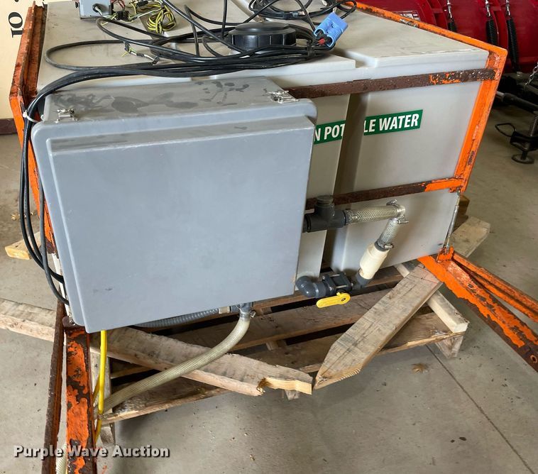 image for item ME9921 Salt brine tank