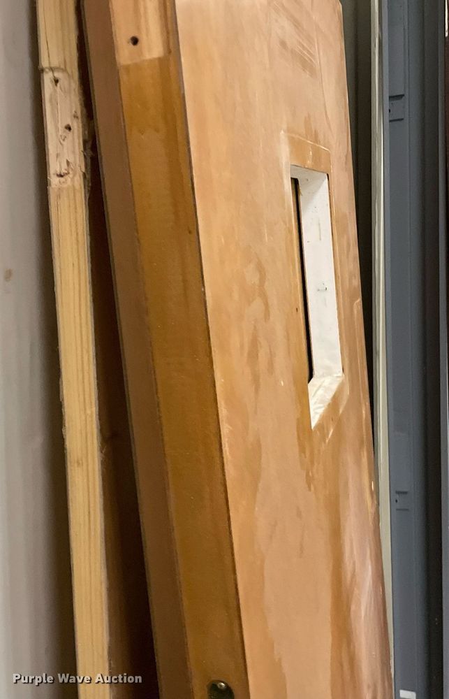 image for item ME9927 (8) doors