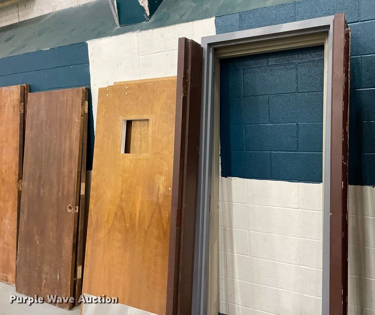 image for item ME9927 (8) doors