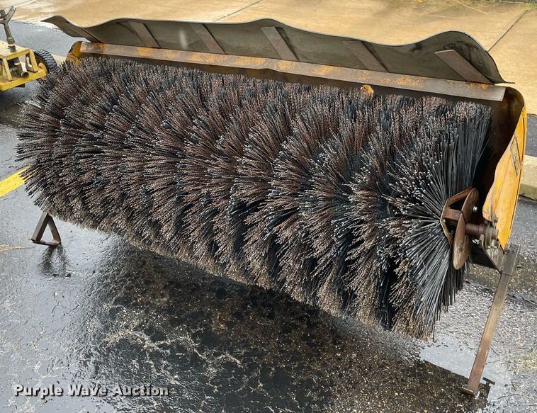 image for item ME9928 Mower attachments