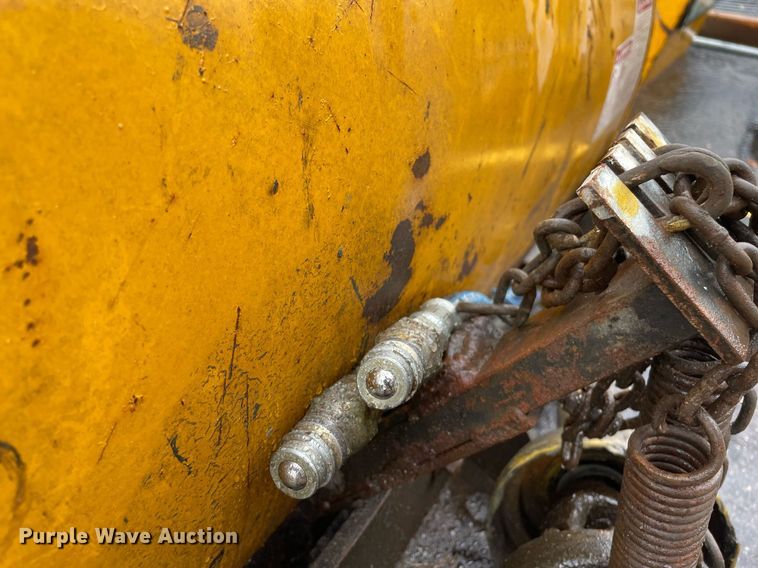 image for item ME9928 Mower attachments