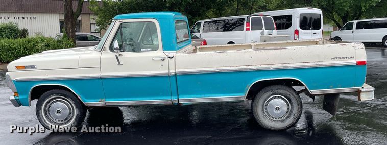 image for item ME9929 1972 Ford F100  pickup truck