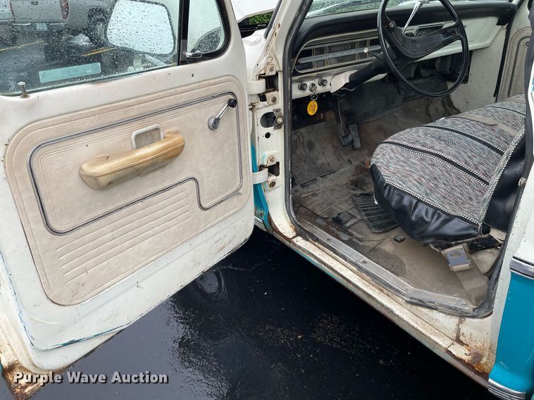 image for item ME9929 1972 Ford F100  pickup truck