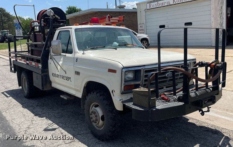 image for item ME9935 1986 Ford F350  brush fire truck