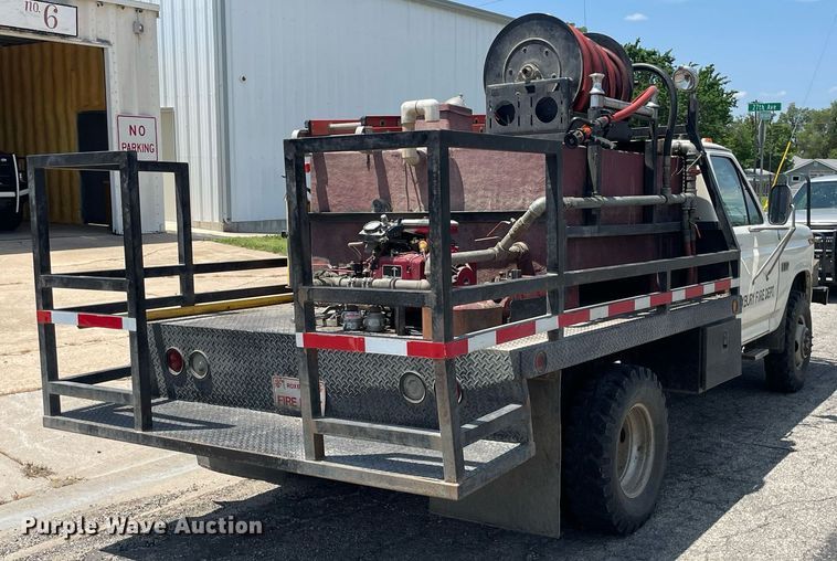 image for item ME9935 1986 Ford F350  brush fire truck