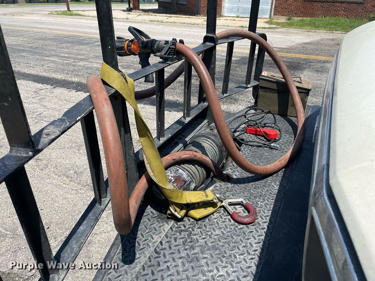 image for item ME9935 1986 Ford F350  brush fire truck