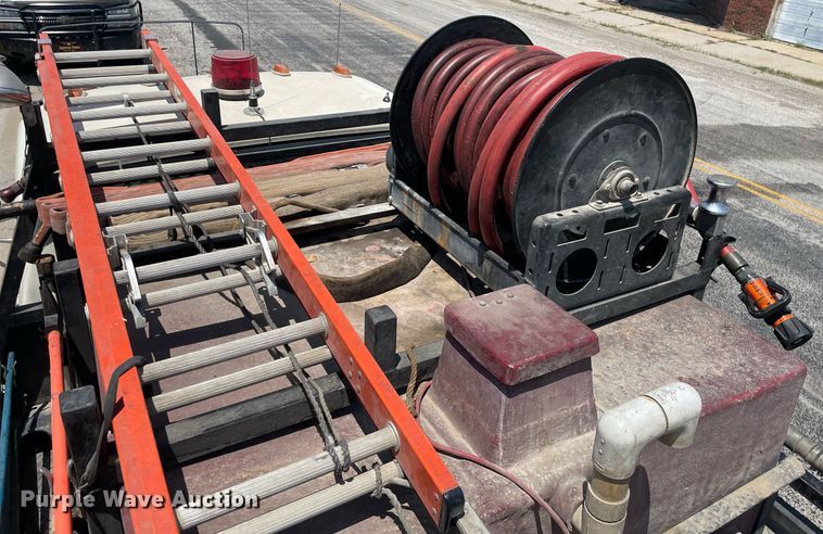 image for item ME9935 1986 Ford F350  brush fire truck