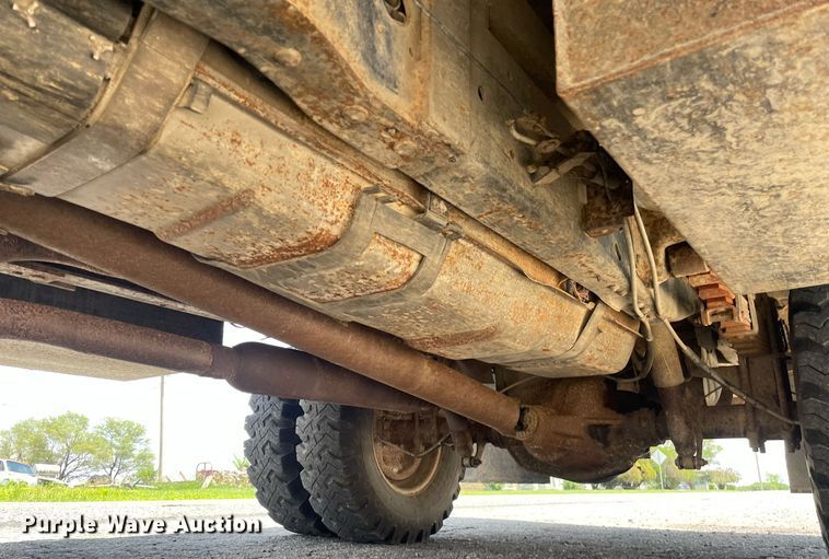 image for item ME9935 1986 Ford F350  brush fire truck