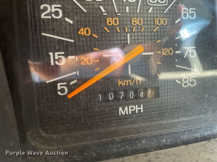 image for item ME9935 1986 Ford F350  brush fire truck