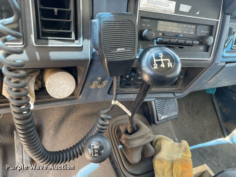 image for item ME9935 1986 Ford F350  brush fire truck