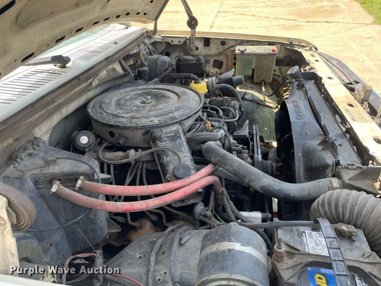 image for item ME9935 1986 Ford F350  brush fire truck