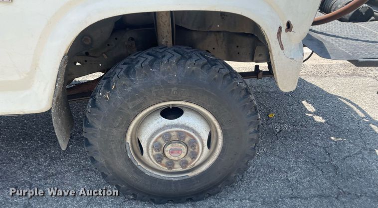 image for item ME9935 1986 Ford F350  brush fire truck