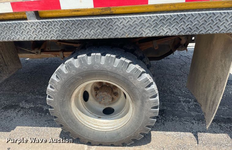 image for item ME9935 1986 Ford F350  brush fire truck