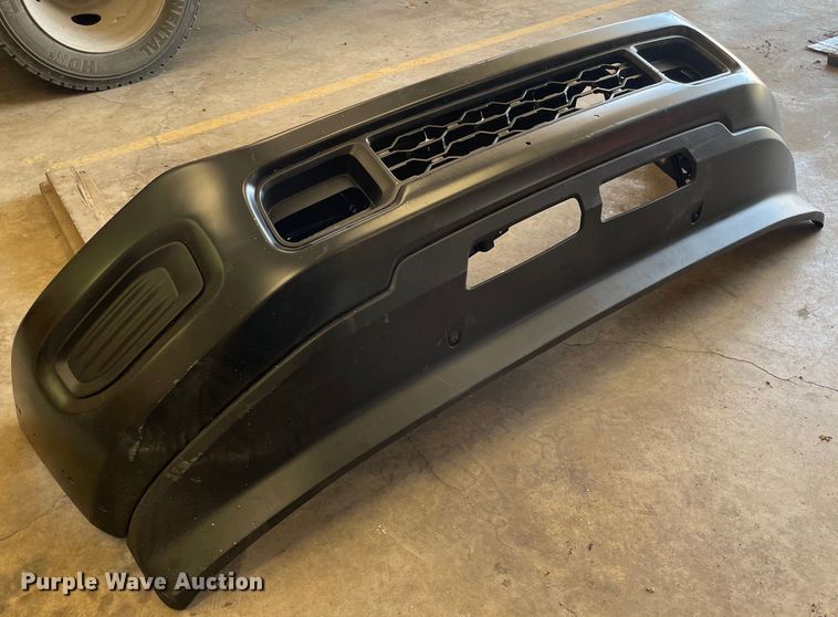 image for item ME9937 2023 Dodge Ram 5500  bumper