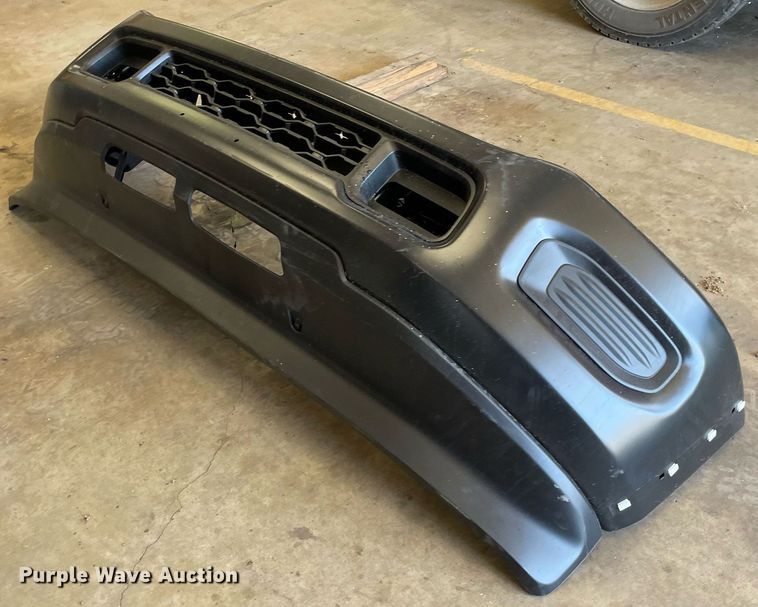 image for item ME9937 2023 Dodge Ram 5500  bumper