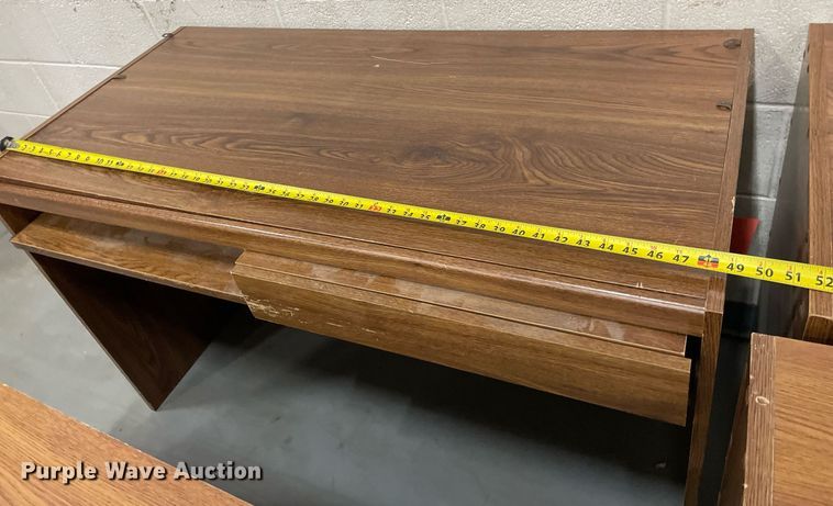 image for item ME9946 (13) desks