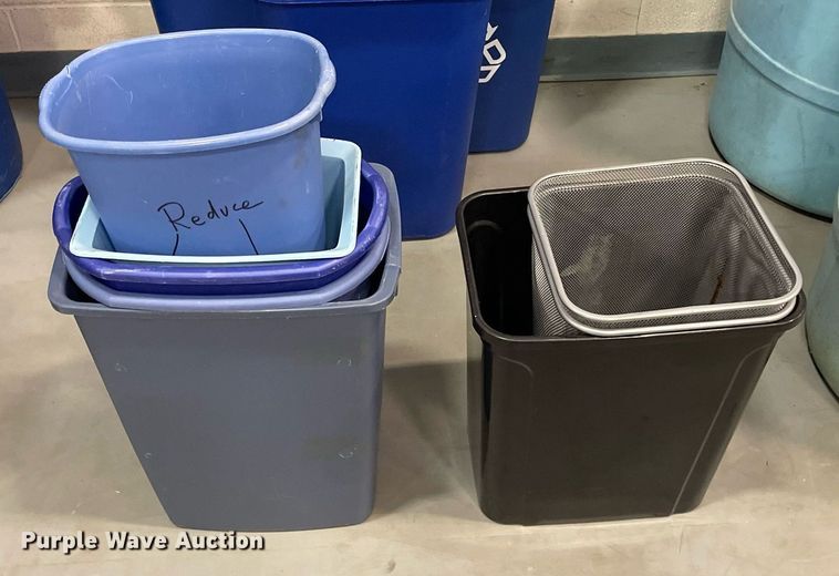 image for item ME9950 Approximately 100 trash cans